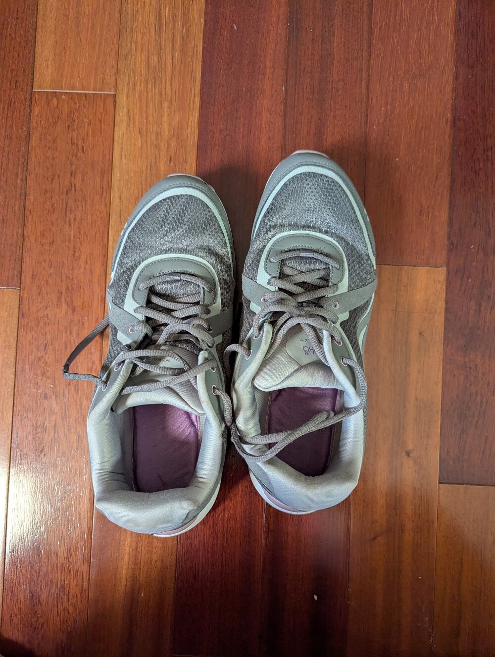 Ryka Women’s Gray And Purple Lace-Up Athletic Sneakers EUC